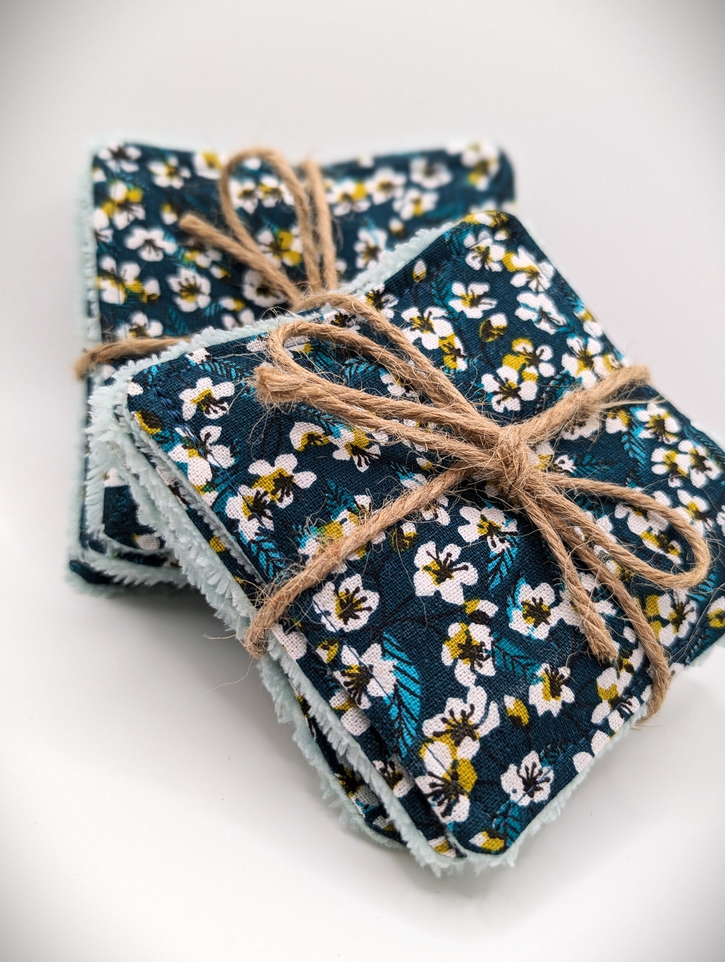 Savon & lingettes en coton démaquillantes